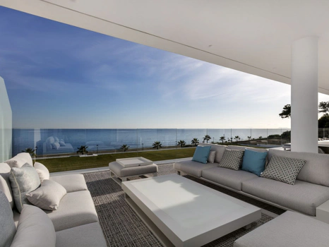 Apartment for sale in Estepona