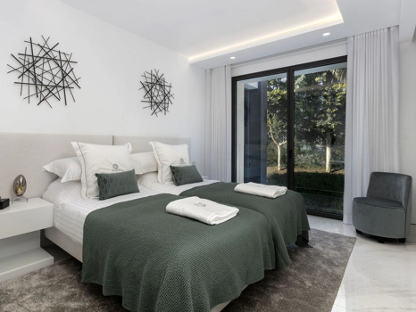 Apartment for sale in Estepona