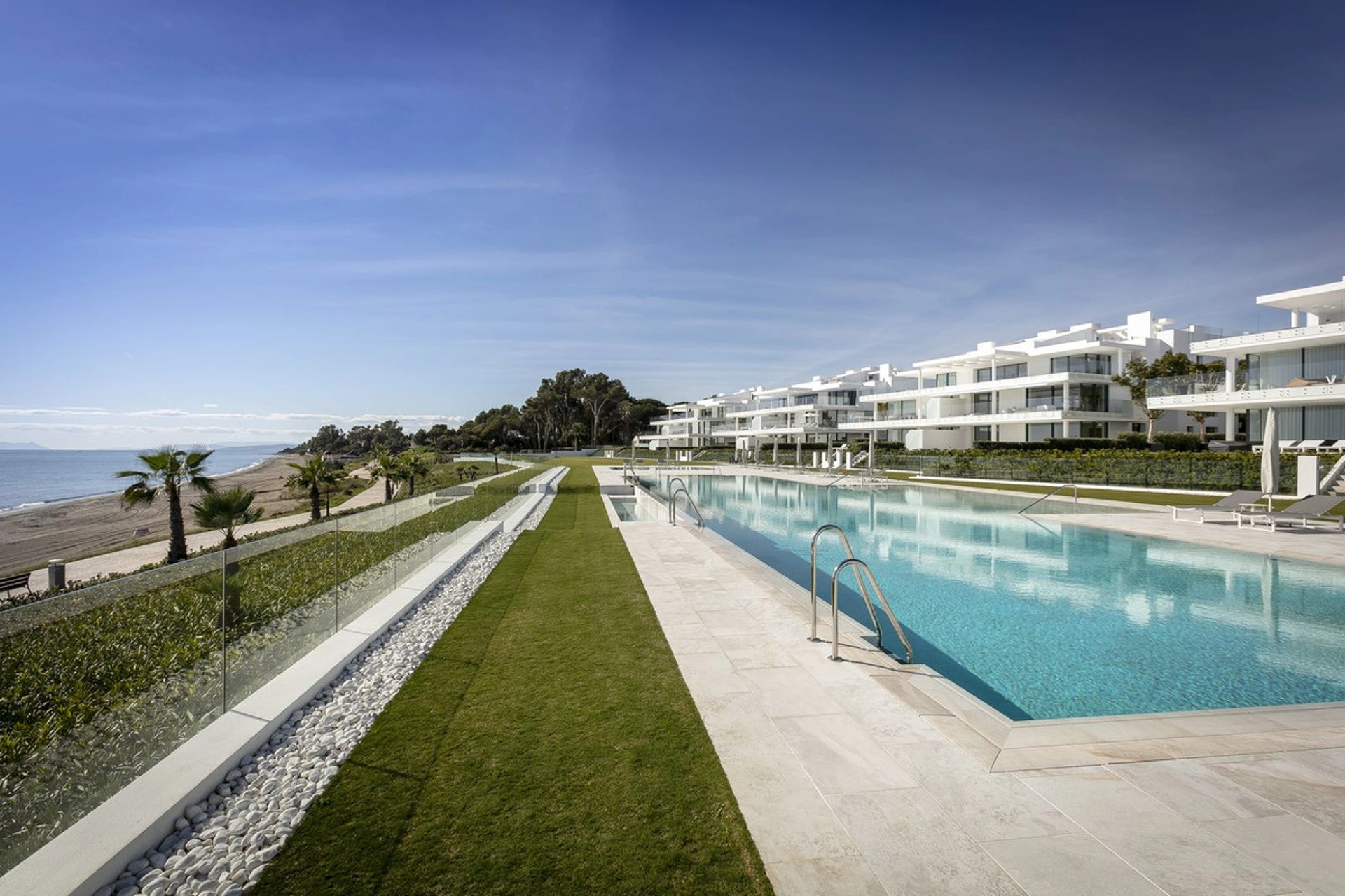 Apartment for sale in Estepona