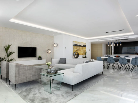 Apartment for sale in Estepona