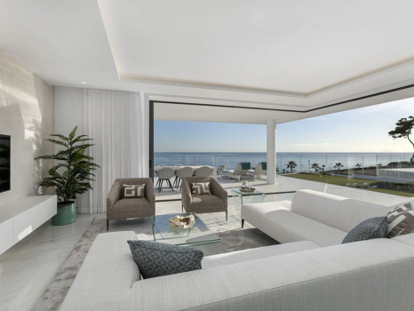 Apartment for sale in Estepona