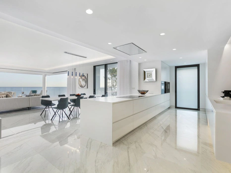 Apartment for sale in Estepona