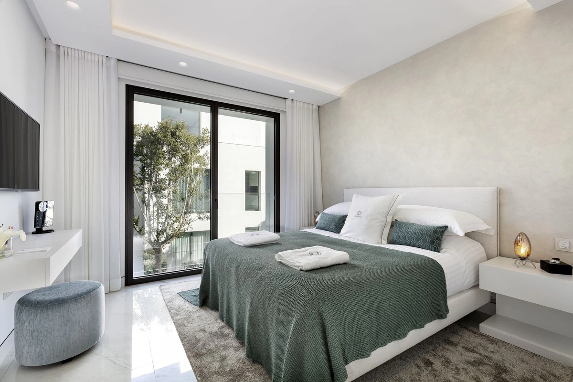 Apartment for sale in Estepona