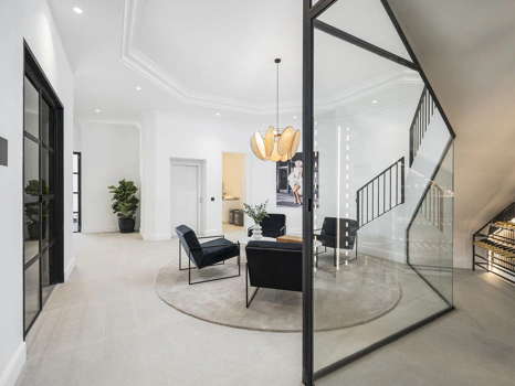 Villa for sale in Benahavis