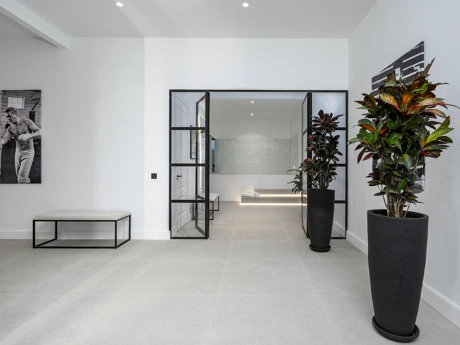 Villa for sale in Benahavis