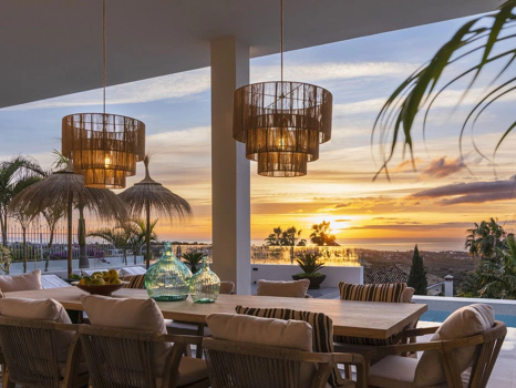 Villa for sale in Benahavis