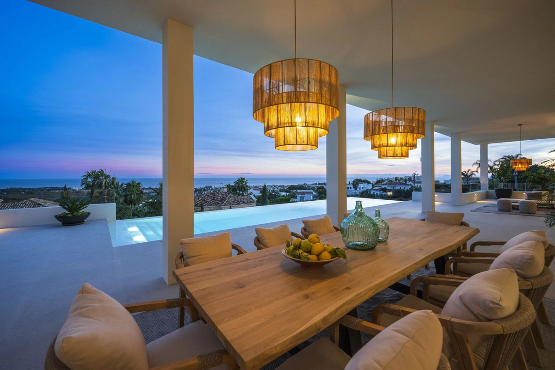 Villa for sale in Benahavis