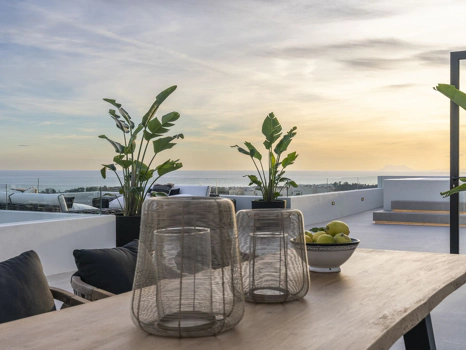 Villa for sale in Benahavis