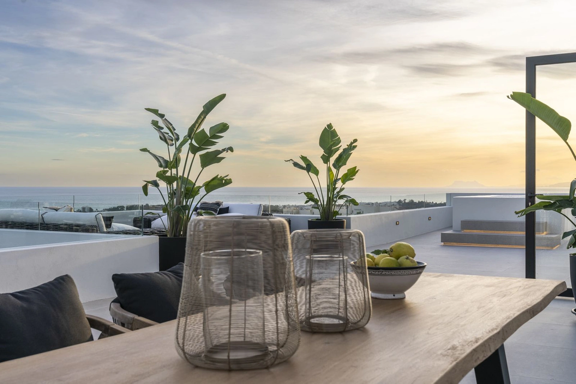 Villa for sale in Benahavis