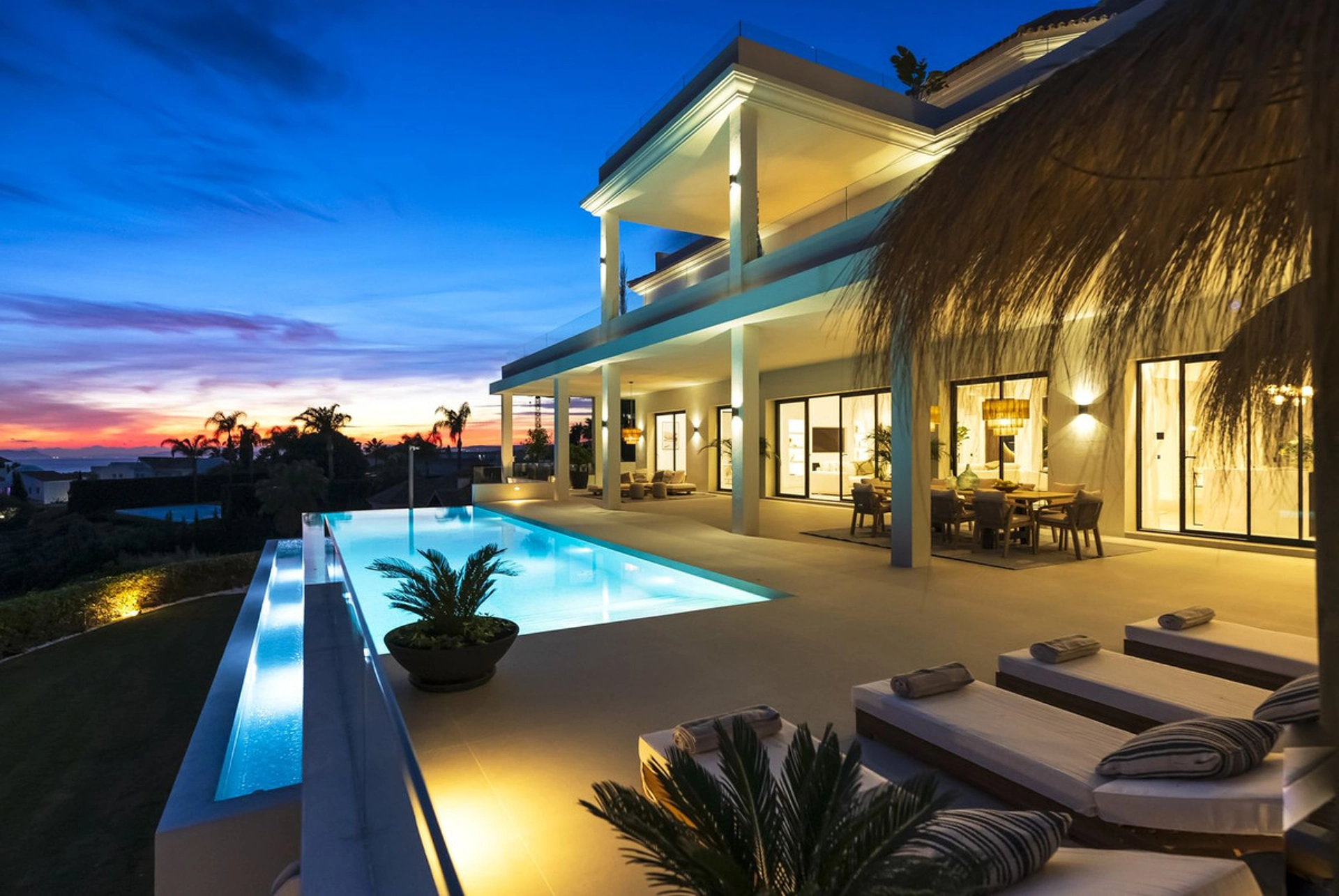 Villa for sale in Benahavis