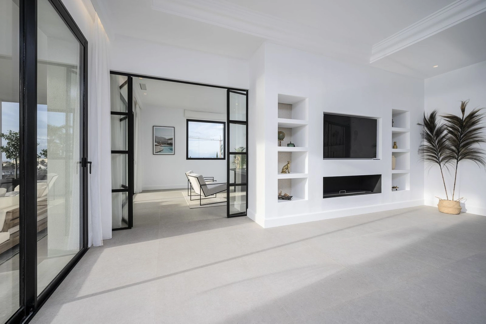 Villa for sale in Benahavis