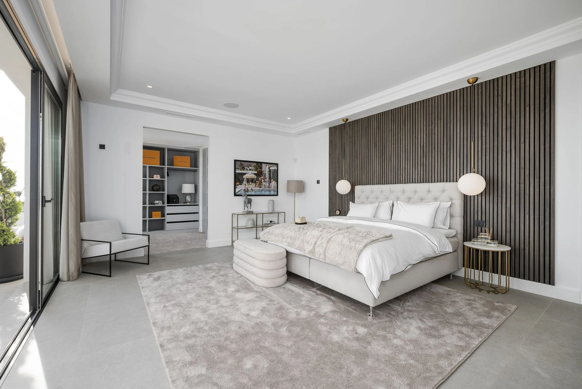 Villa for sale in Benahavis
