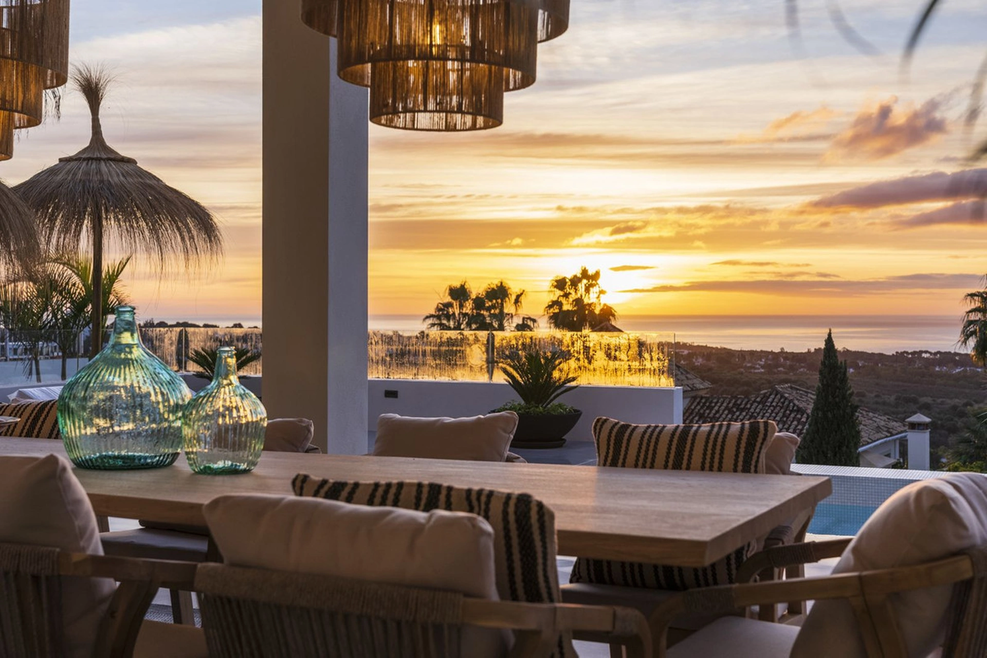 Villa for sale in Benahavis