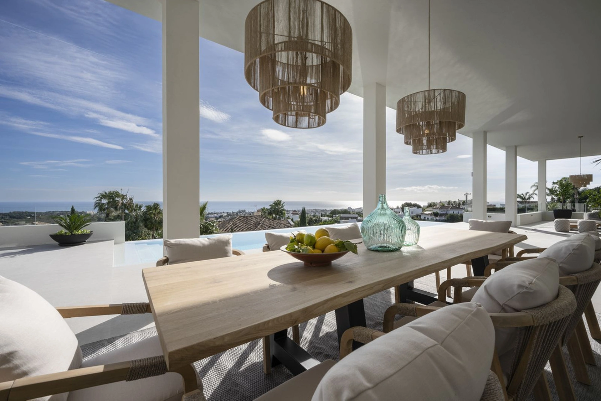 Villa for sale in Benahavis
