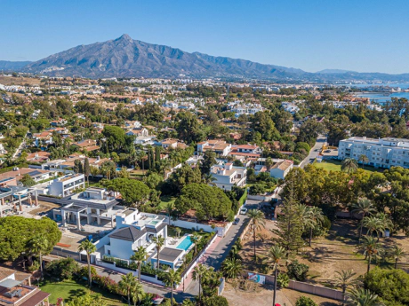Villa for sale in Marbella