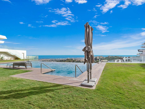 Apartment for sale in Benahavis