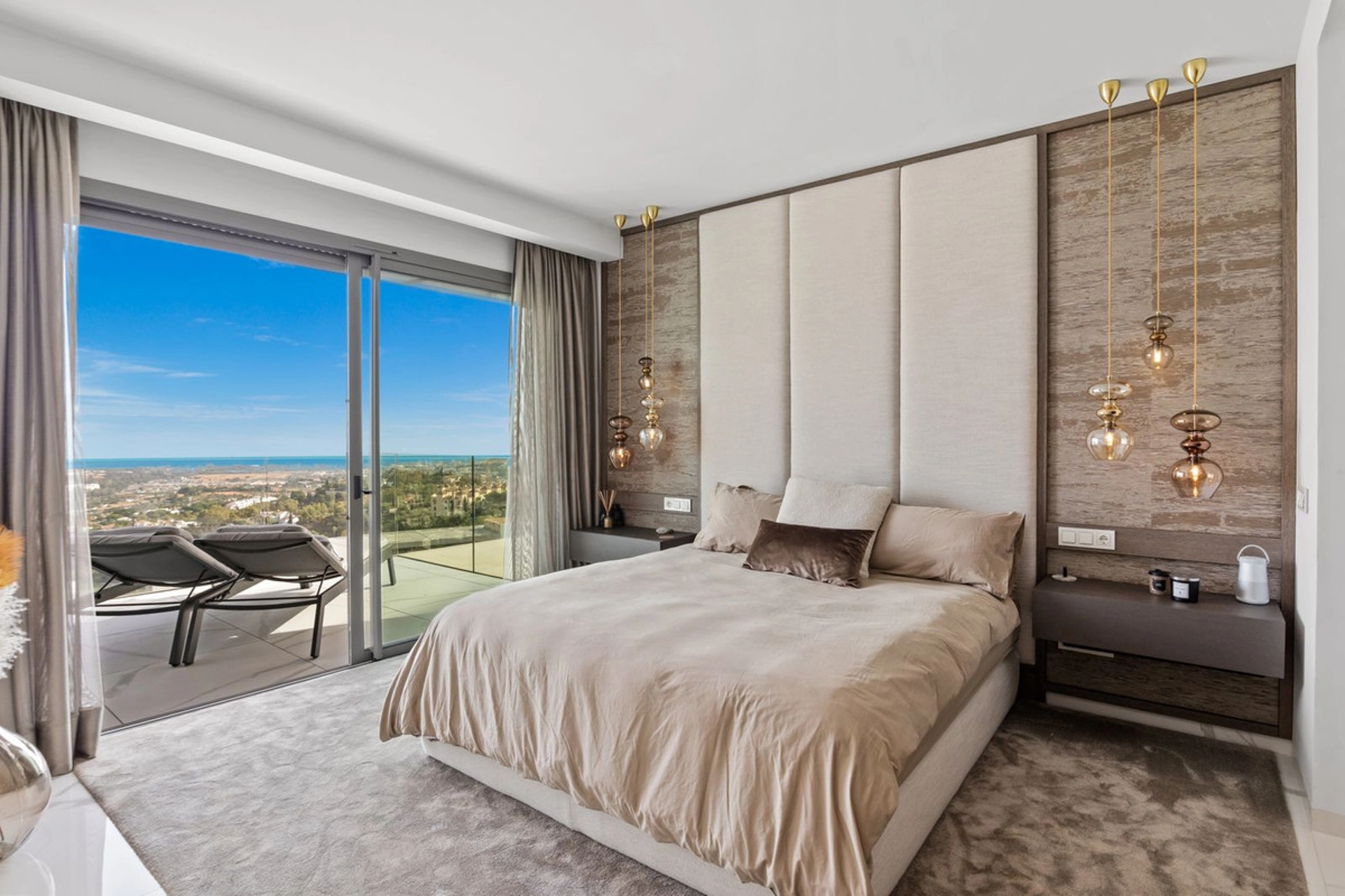 Apartment for sale in Benahavis
