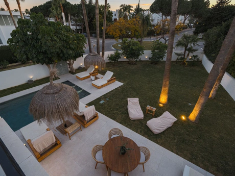 Villa for sale in Nueva Andalucia, Marbella