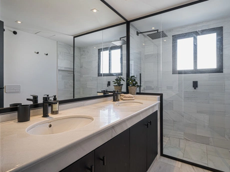 Villa for sale in Nueva Andalucia, Marbella