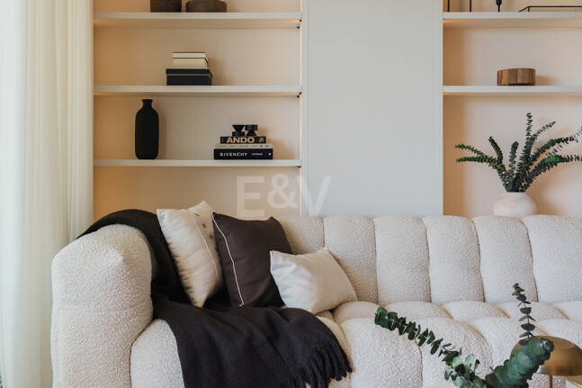 Elegante Wohnung in Las Lomas del Marbella Club mit herrlichem Berg- und Meerblick
