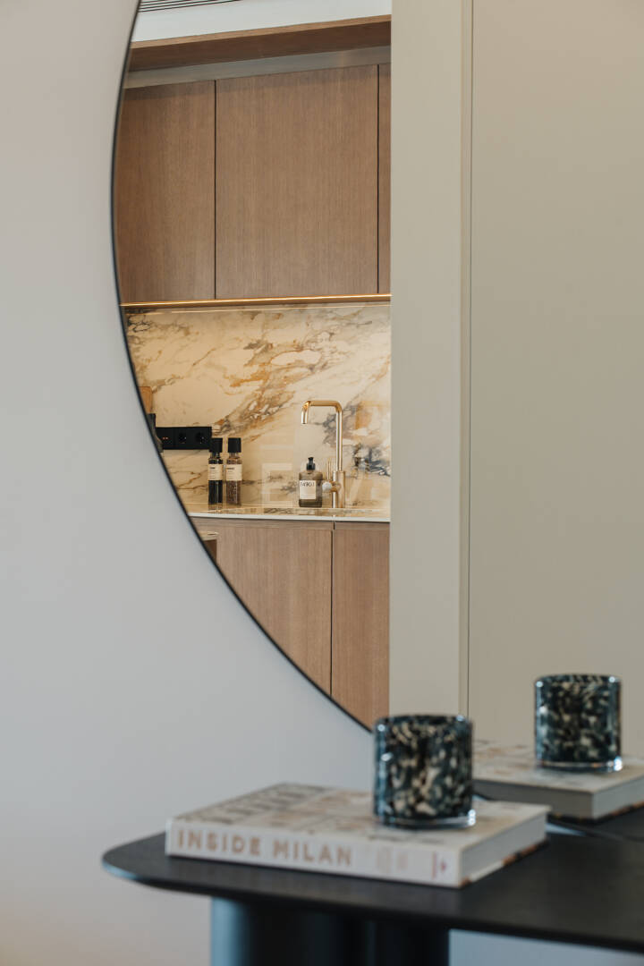 Elegante Wohnung in Las Lomas del Marbella Club mit herrlichem Berg- und Meerblick