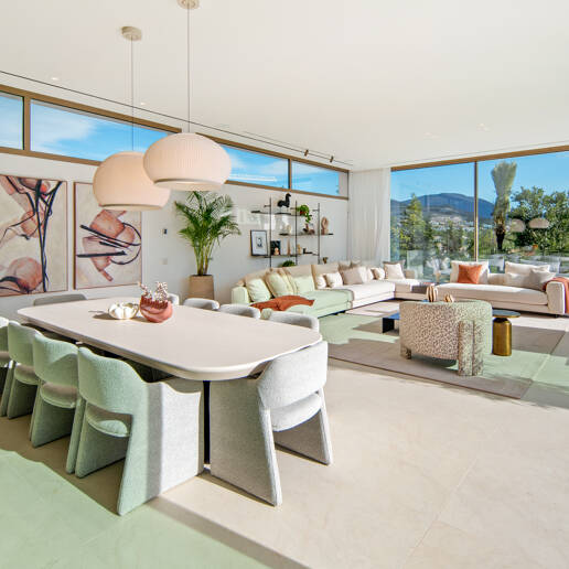 Villa de lujo contemporánea con vistas al golf, al valle y a la montaña en Nueva Andalucía
