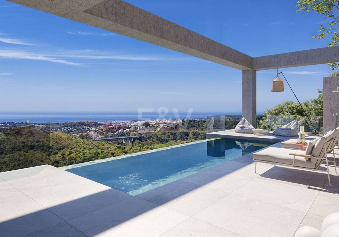 Contemporary Luxury Villa with Panoramic Sea Views in Real de la Quinta, Benahavís