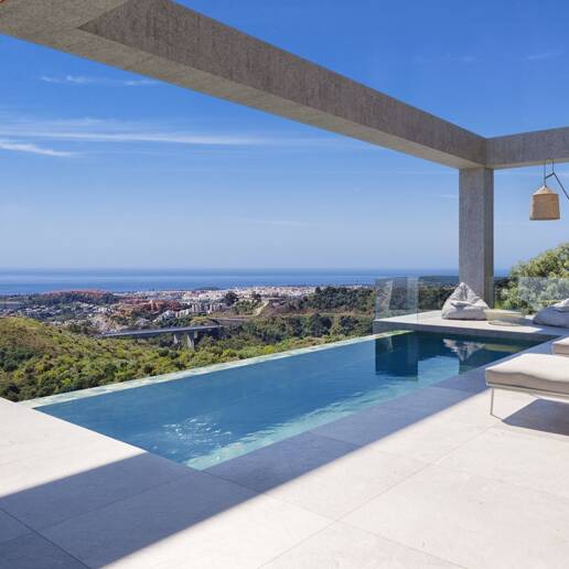 Contemporary Luxury Villa with Panoramic Sea Views in Real de la Quinta, Benahavís