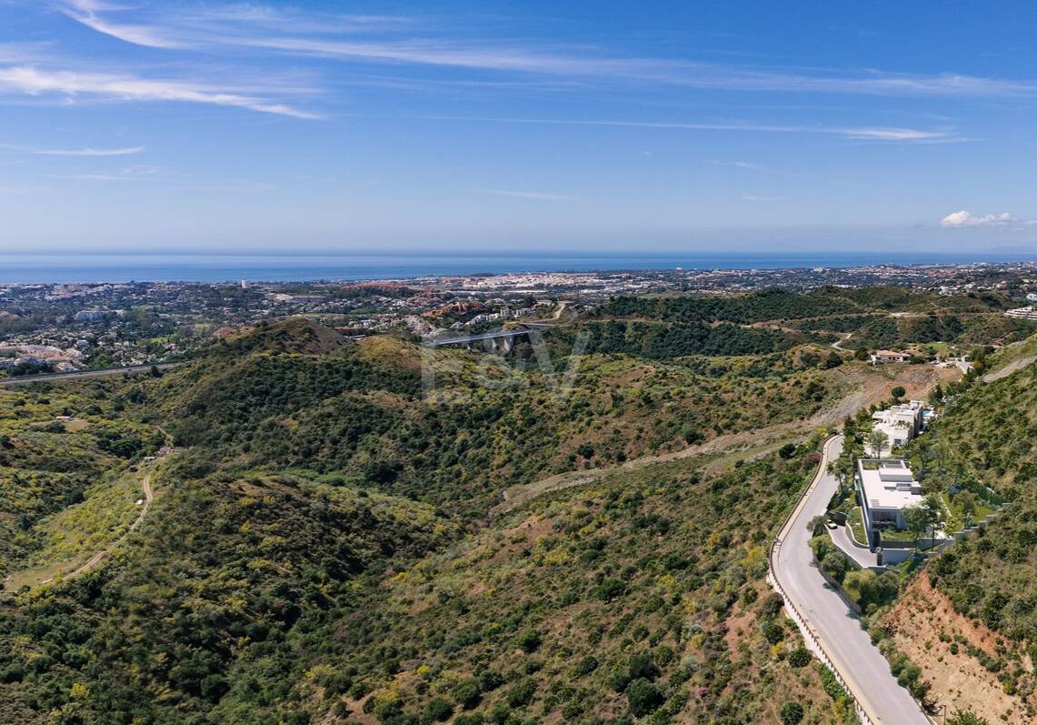 Contemporary Luxury Villa with Panoramic Sea Views in Real de la Quinta, Benahavís