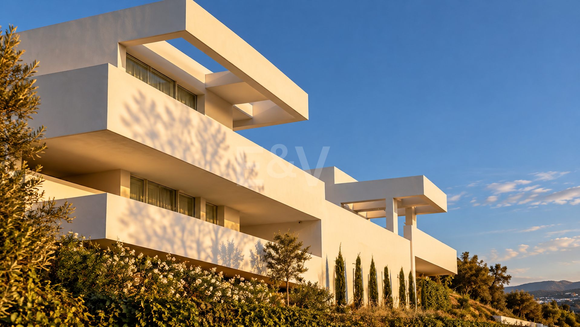 Exceptional Architectural Villa with Panoramic Sea Views in Los Altos de los Monteros, Marbella