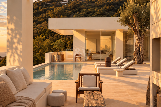 Exceptional Architectural Villa with Panoramic Sea Views in Los Altos de los Monteros, Marbella