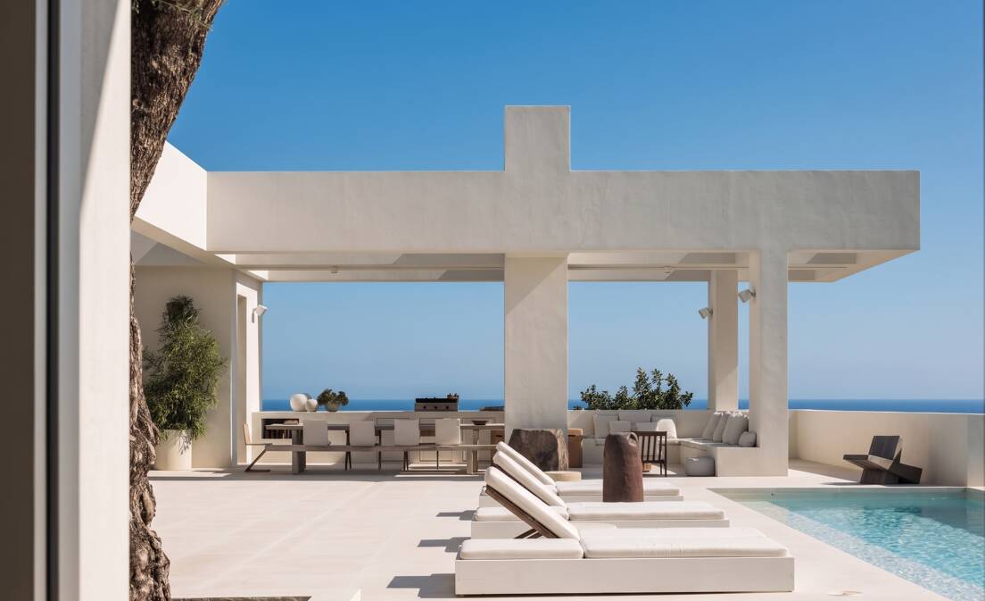 Set in the elevated hills of Los Altos de los Monteros, Marbella, this exceptional contemporary villa designed by renowned architect...
