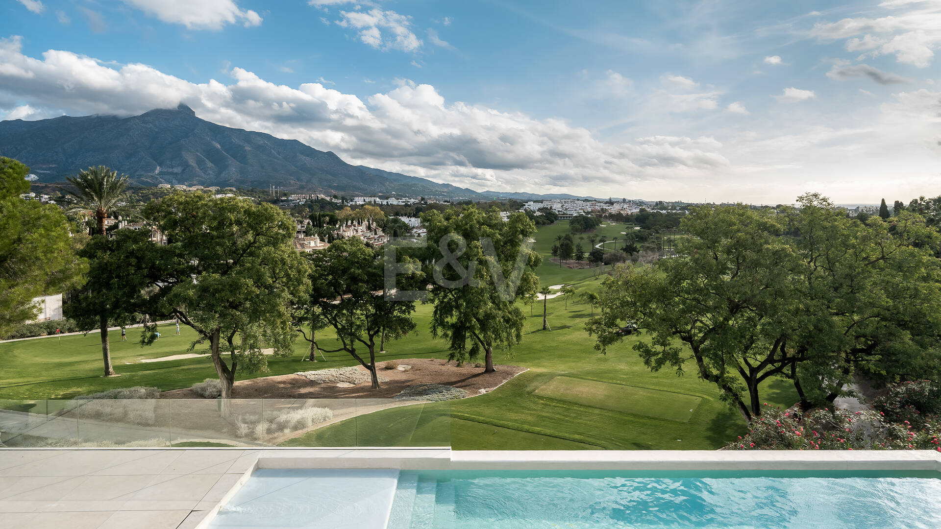 Villa à vendre en Nueva Andalucia, Marbella (Toutes les zones)