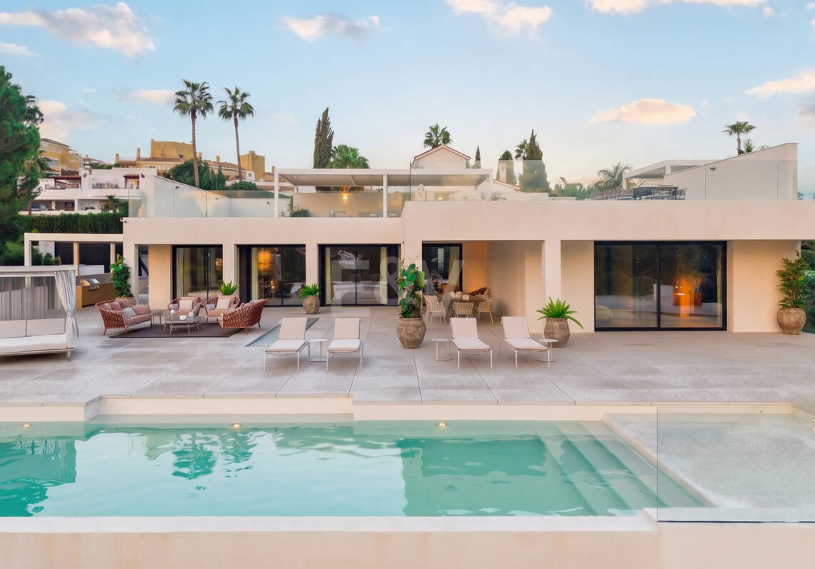 Villa à vendre en Nueva Andalucia, Marbella (Toutes les zones)