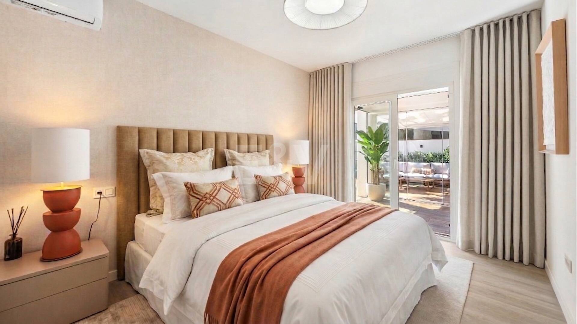 Fullt renoverad lyx Villa Bara 50 meter från stranden i Marbesa, Marbella