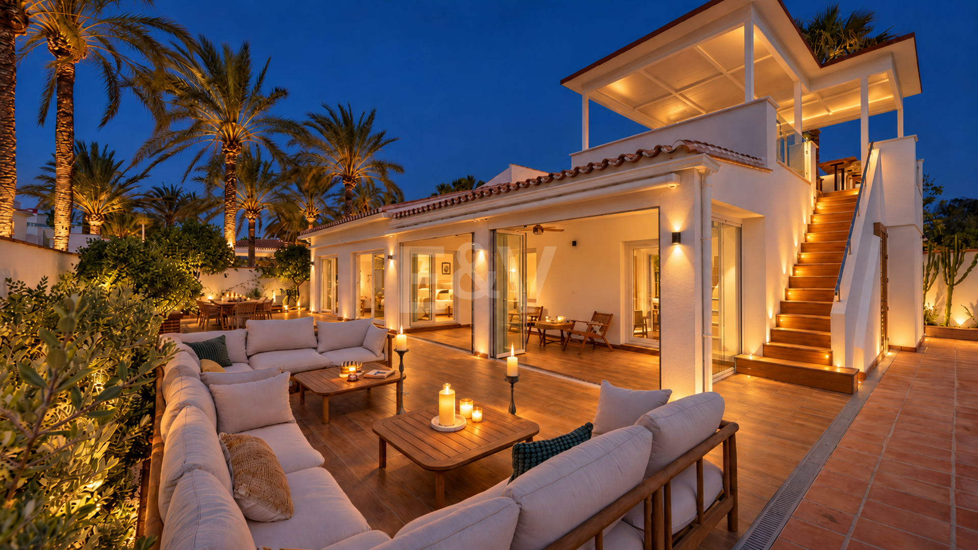 Fullt renoverad lyx Villa Bara 50 meter från stranden i Marbesa, Marbella