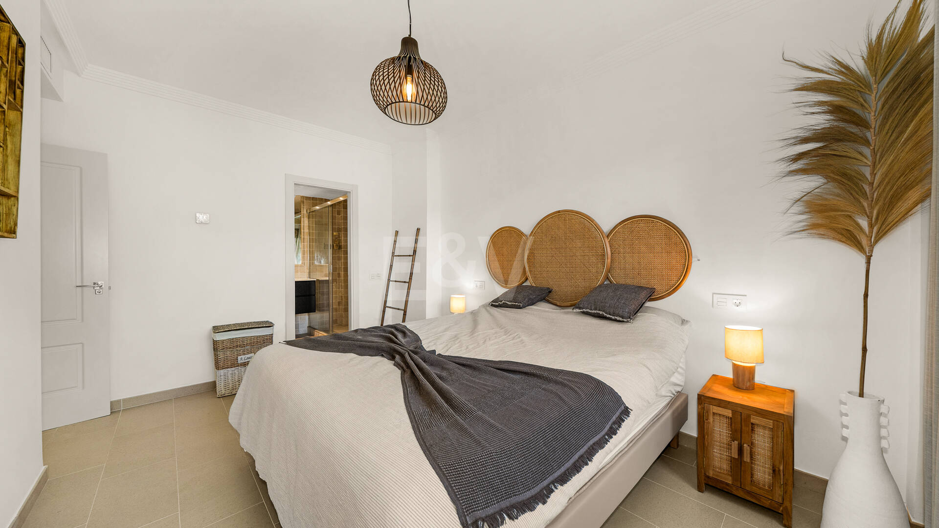 Stilvolles Duplex-Penthouse mit Panoramameerblick in El Rosario