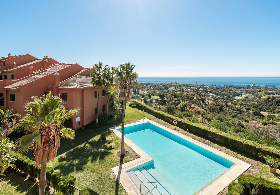 Stilvolles Duplex-Penthouse mit Panoramameerblick in El Rosario