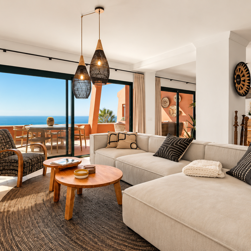 Stilvolles Duplex-Penthouse mit Panoramameerblick in El Rosario