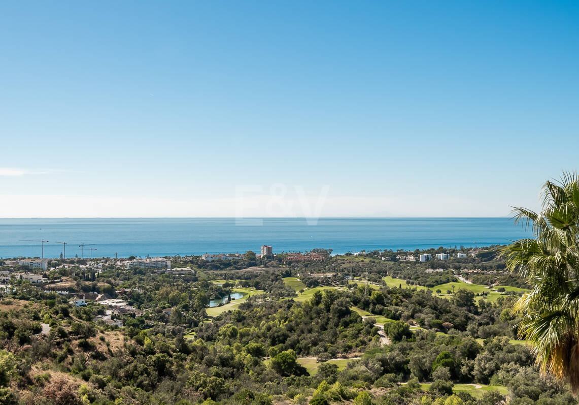 Stilvolles Duplex-Penthouse mit Panoramameerblick in El Rosario