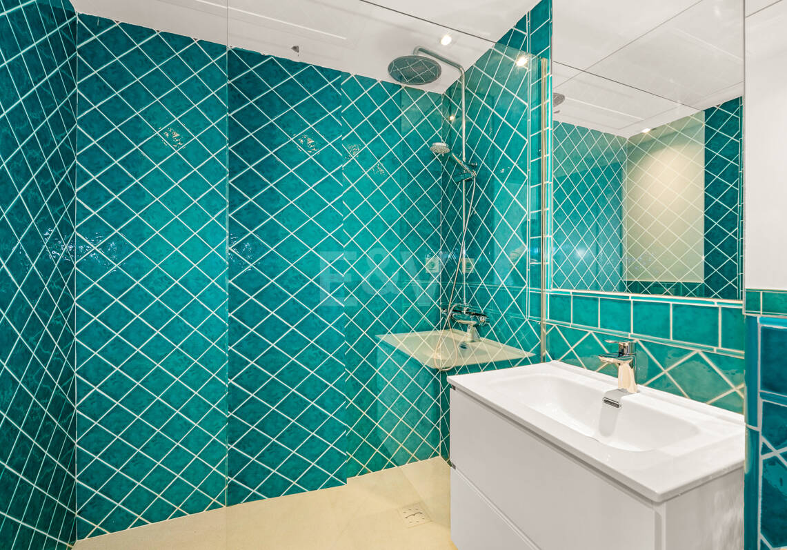 Stilvolles Duplex-Penthouse mit Panoramameerblick in El Rosario