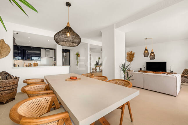 Stilvolles Duplex-Penthouse mit Panoramameerblick in El Rosario
