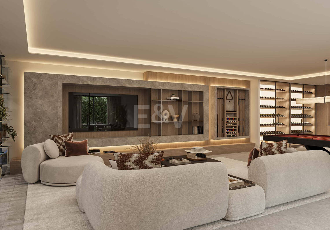 Luxury Modern Villa in the Prestigious San Pedro Playa