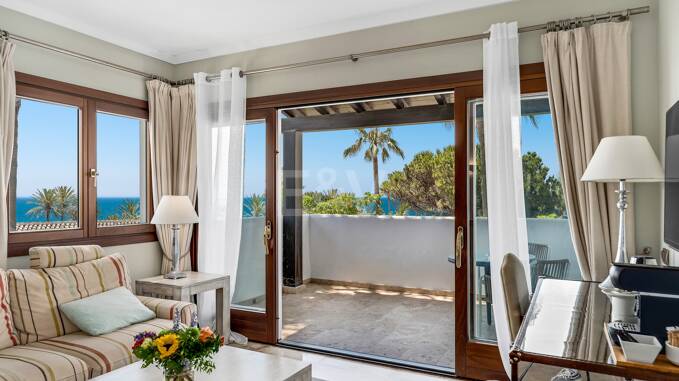 Ático con vistas al mar en el Hotel Puente Romano Marbella, en el corazón de la famosa Milla de Oro de Marbella