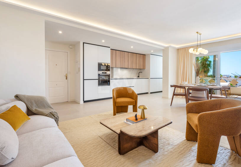 Elegante apartamento orientado al sur, cerca de la playa, en Las Chapas