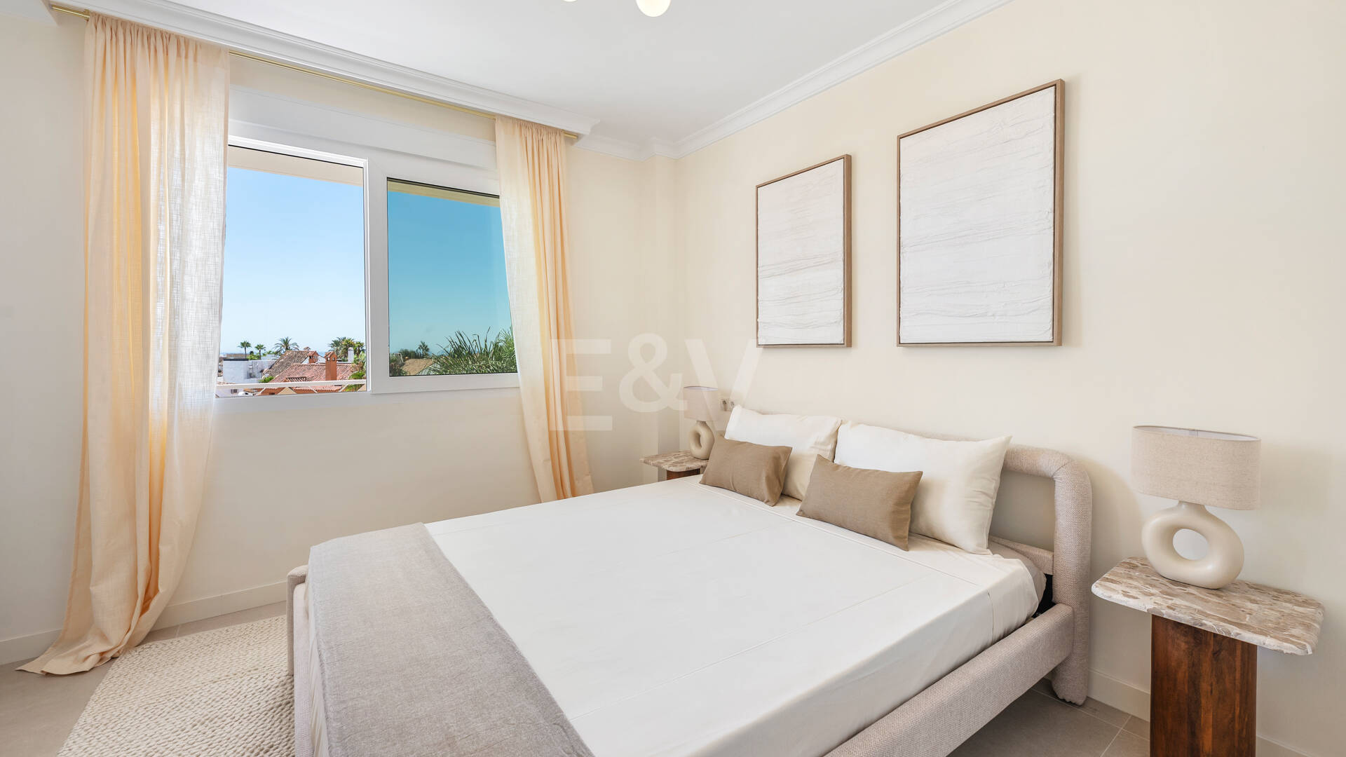 Elegante apartamento orientado al sur, cerca de la playa, en Las Chapas