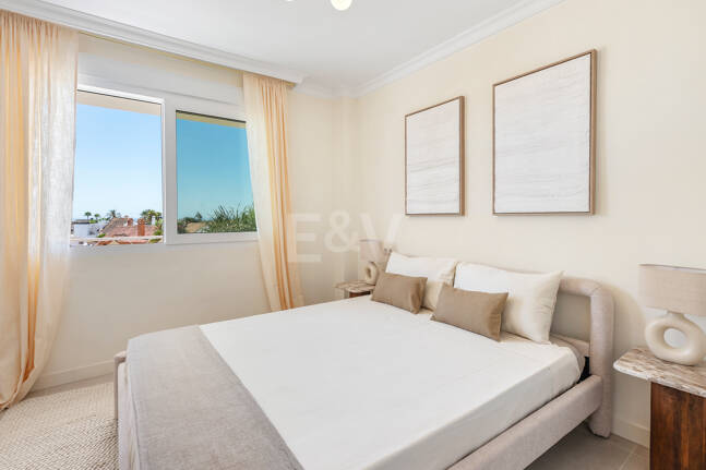 Elegante apartamento orientado al sur, cerca de la playa, en Las Chapas
