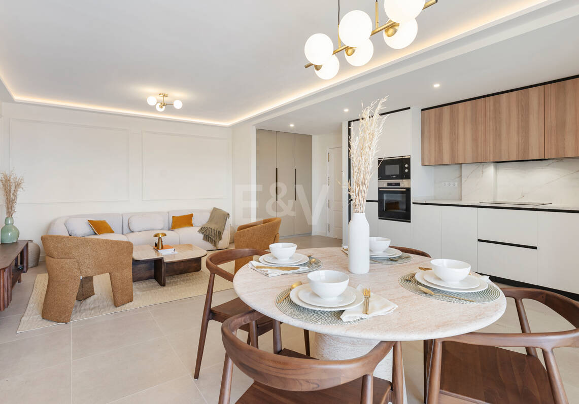 Elegante apartamento orientado al sur, cerca de la playa, en Las Chapas