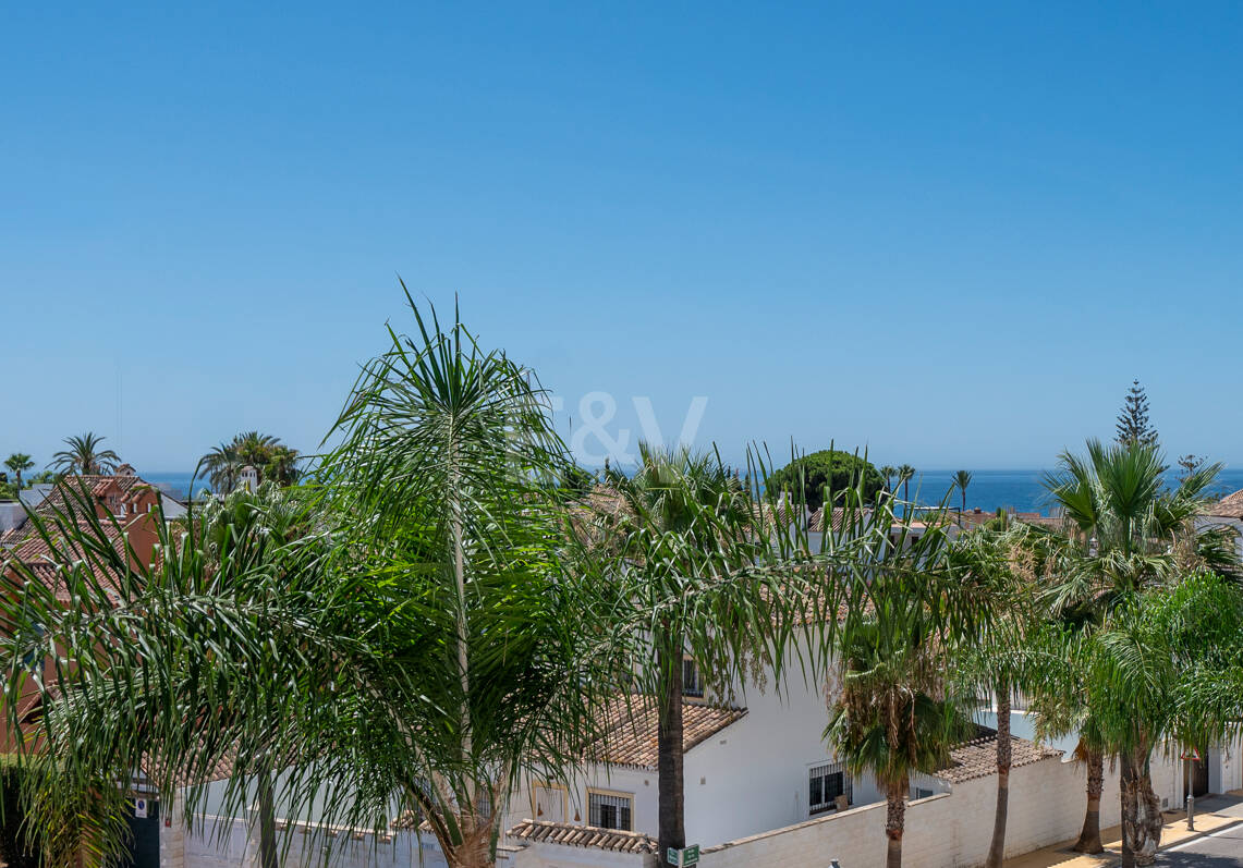 Elegante apartamento orientado al sur, cerca de la playa, en Las Chapas