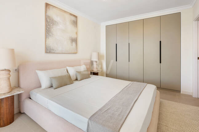 Elegante apartamento orientado al sur, cerca de la playa, en Las Chapas